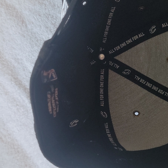 NEW ERA Cleveland Cavaliers Snapback - Picture 3 of 4